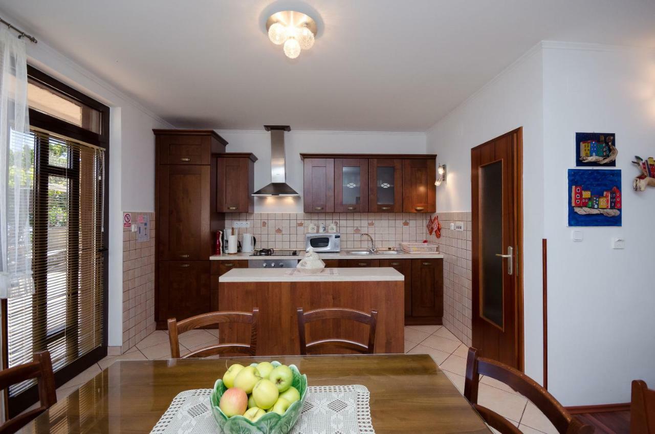 Apartments Zeljko Lovran Εξωτερικό φωτογραφία
